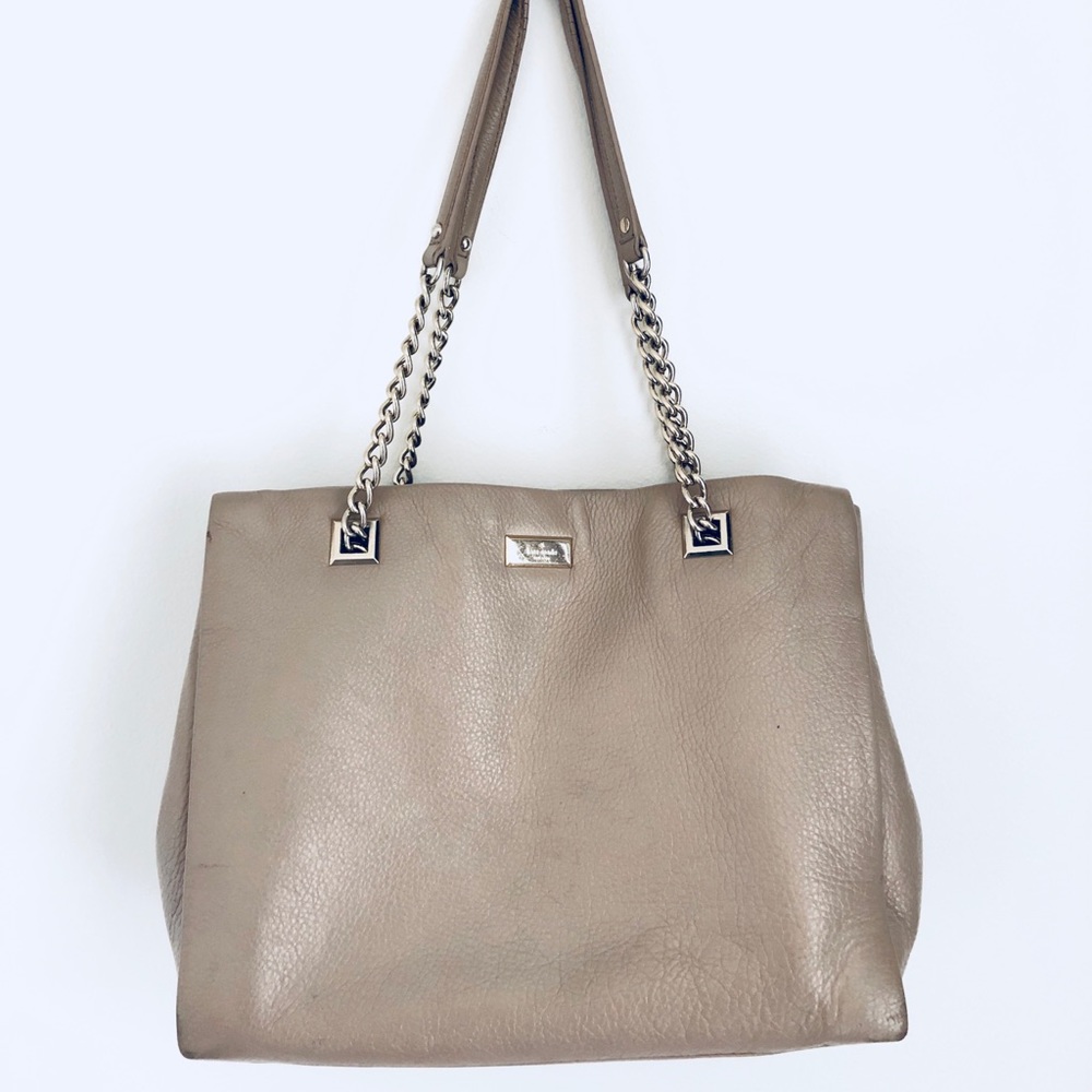 🔴PRICE FIRM🔴 AUTHENTIC used Phoebe Handbag